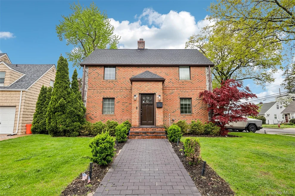 Unit for sale at 57 Berkley Road, North Hempstead, NY 11501