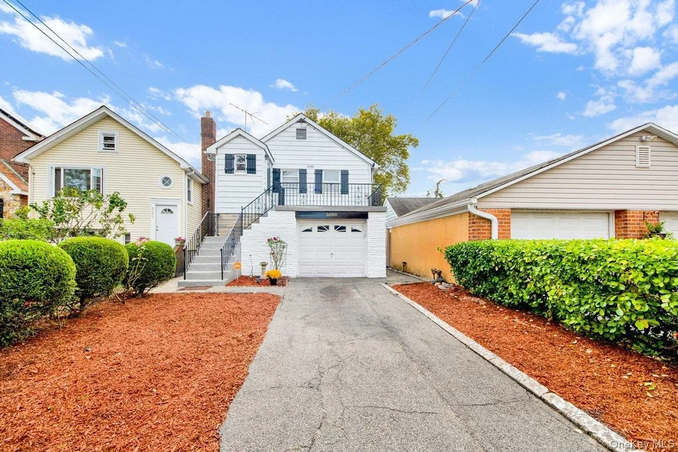 Unit for sale at 3088 Mullan Place, New York, NY 10465