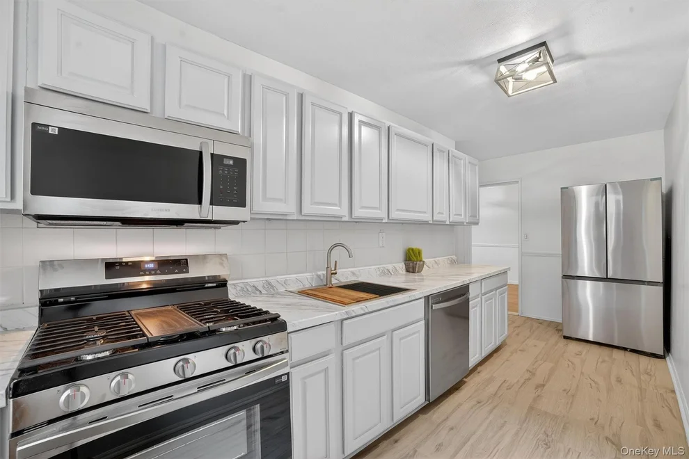 Unit for sale at 19 Old Mamaroneck Road, White Plains, NY 10605