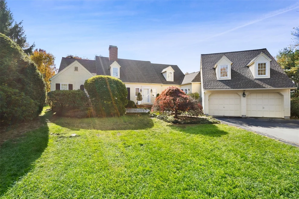 Unit for sale at 9 Hunt Farm Road, Lewisboro, NY 10597