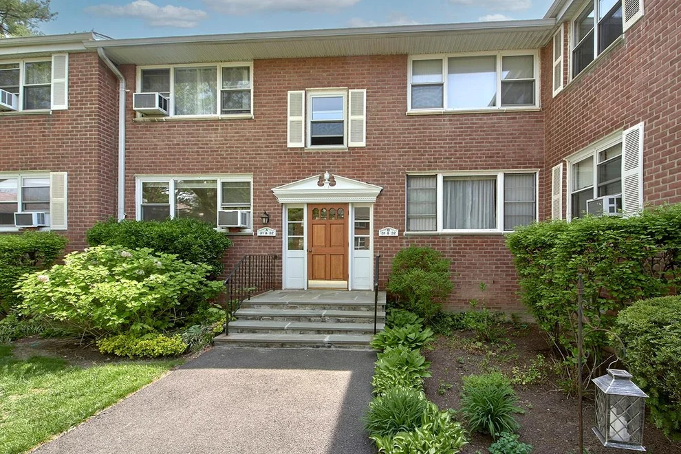 Unit for sale at 121 N Broadway, White Plains, NY 10603