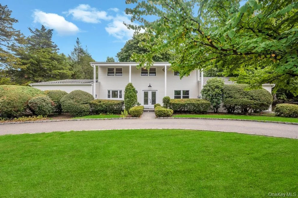 Unit for sale at 4 Cosgrove Drive, Glen Cove, NY 11542