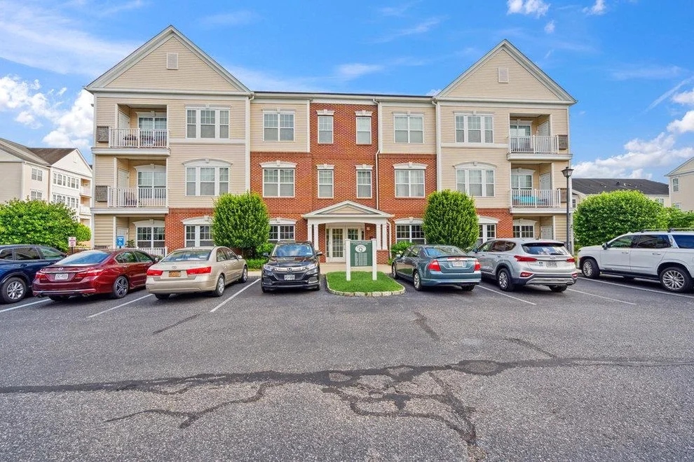 Unit for sale at 1523 finch lane, Islip, NY 11722