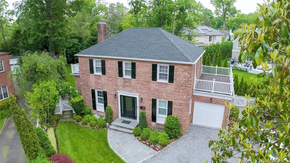 Unit for sale at 30 Johnstone, North Hempstead, NY 11021
