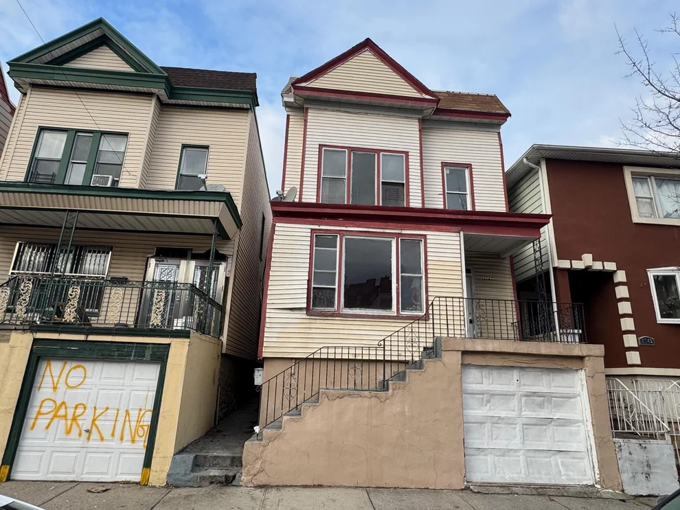 Unit for sale at 2147 Ellis Avenue, New York, NY 10462