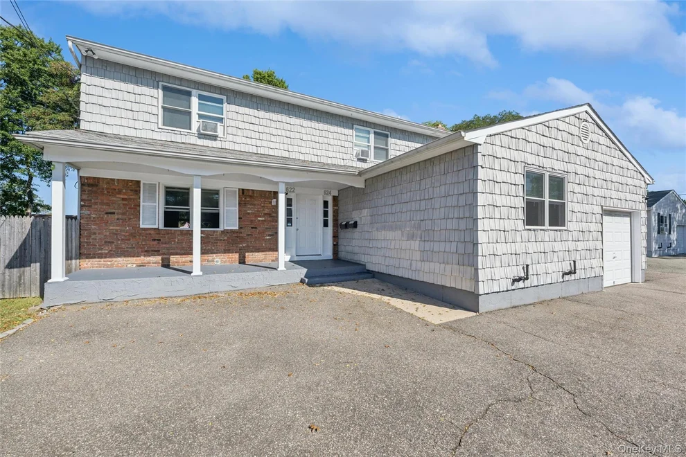 Unit for sale at 622 Old Country Road, Oyster Bay, NY 11803