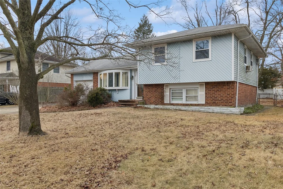 Unit for sale at 116 Hobart Street, Islip, NY 11730