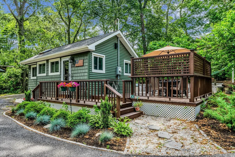 Unit for sale at 356 Oakleigh Avenue, Riverhead, NY 11933