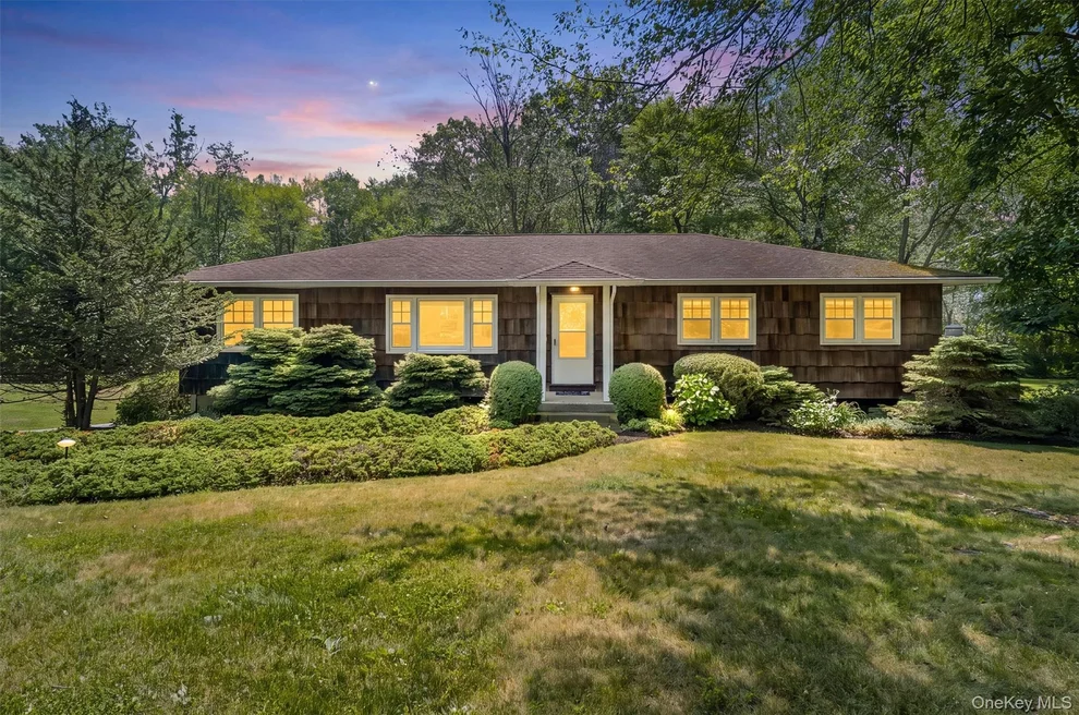 Unit for sale at 44 Wilson Road, Chester Town, NY 10950