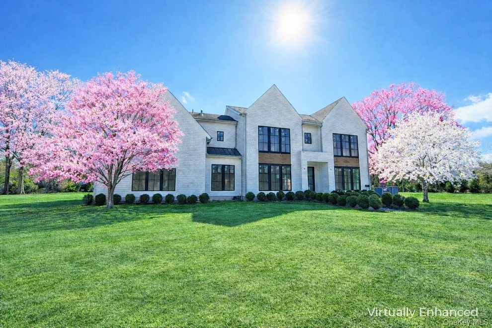 Unit for sale at 5 Remsen Lane, Southampton, NY 11960
