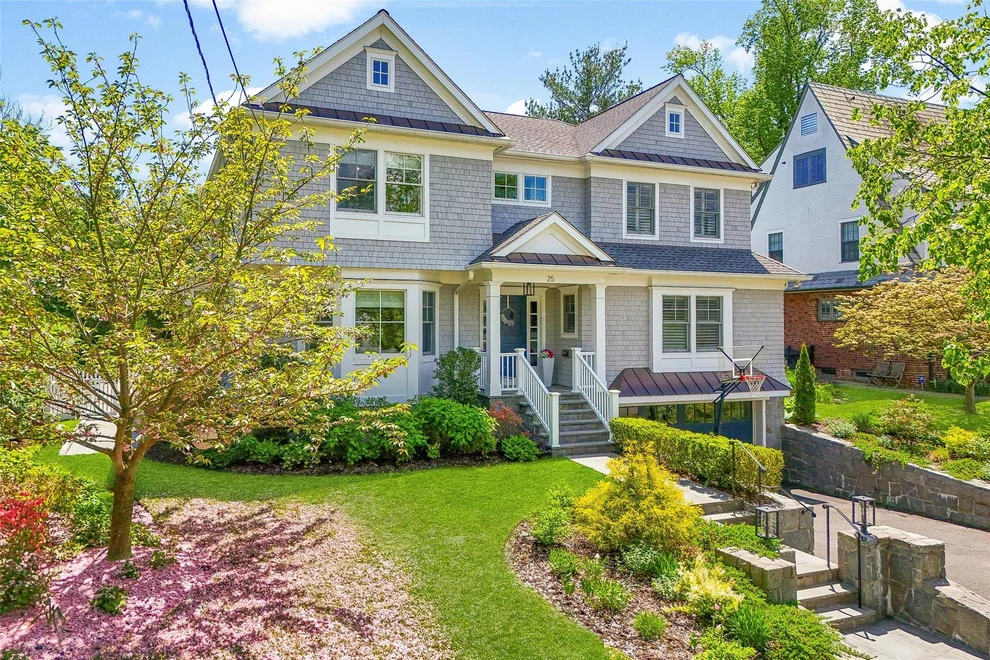 Unit for sale at 25 Lincoln Street, Mamaroneck, NY 10538
