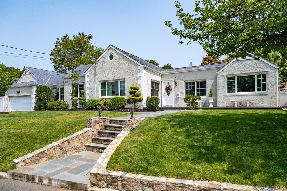 Unit for sale at 982 Split  Rock Road, Pelham, NY 10803