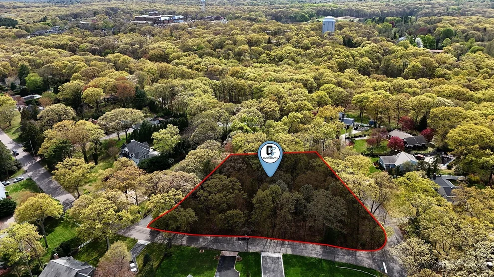 Unit for sale at 47 Bayberry Lane, Huntington, NY 11768