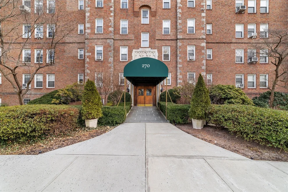 Unit for sale at 270 Bronxville Road, Yonkers, NY 10708