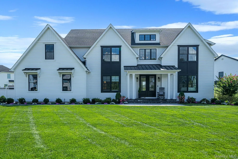 Unit for sale at 53 Southview Circle, Brookhaven, NY 11755