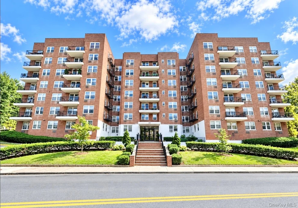 Unit for sale at 440 Warburton Avenu Avenue, Yonkers, NY 10701