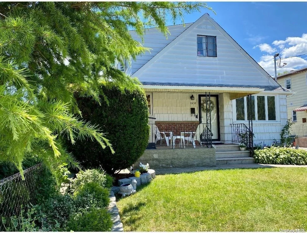 Unit for sale at 1537 Madison Street, Hempstead, NY 11003