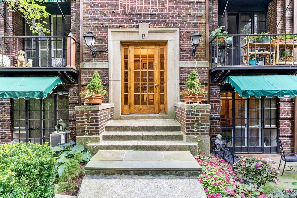 Unit for sale at 20 N Broadway, White Plains, NY 10601