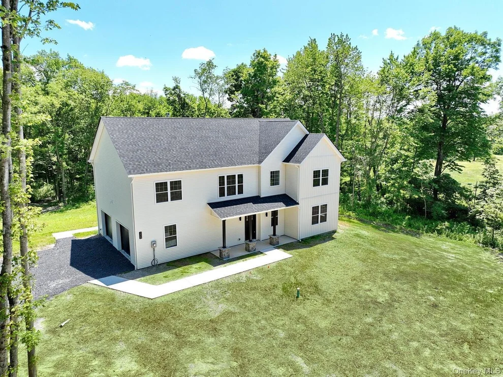 Unit for sale at 334 N Ohioville Rd, New Paltz, NY 12561