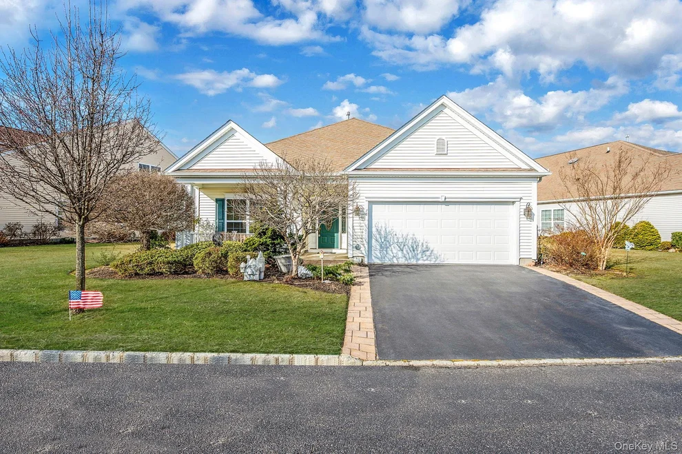 Unit for sale at 78 Louden Loop, Brookhaven, NY 11766