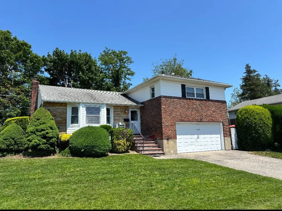 Unit for sale at 1701 Karen Lane, Hempstead, NY 11554