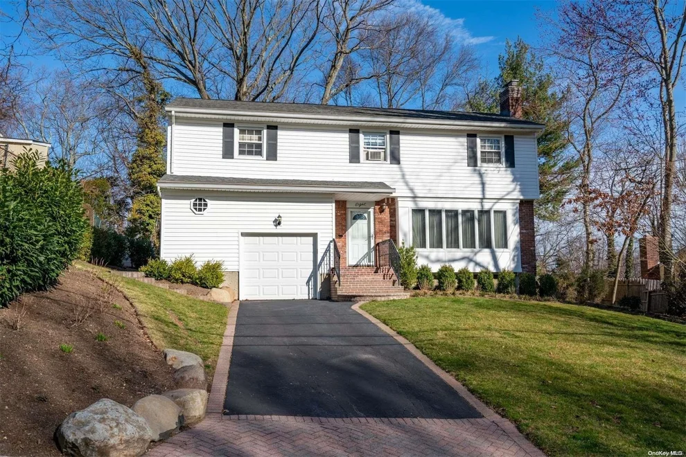 Unit for sale at 8 Spruce Court, Huntington, NY 11743
