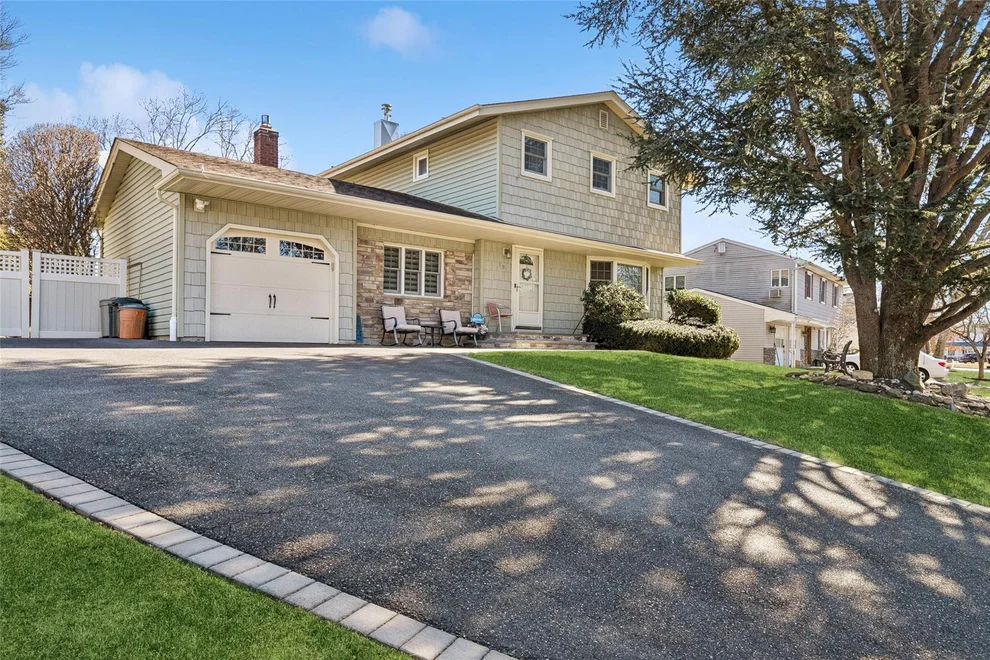 Unit for sale at 19 Sandra Drive, Smithtown, NY 11788