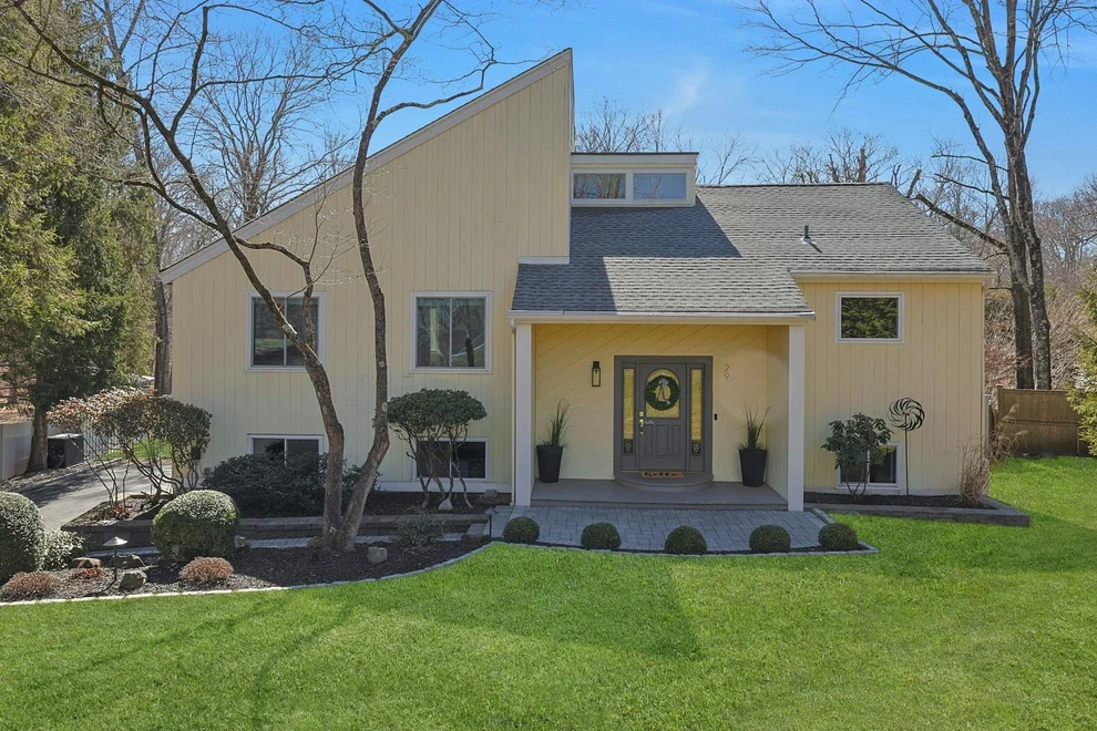 Unit for sale at 29 Maple Moor Lane, Cortlandt, NY 10567