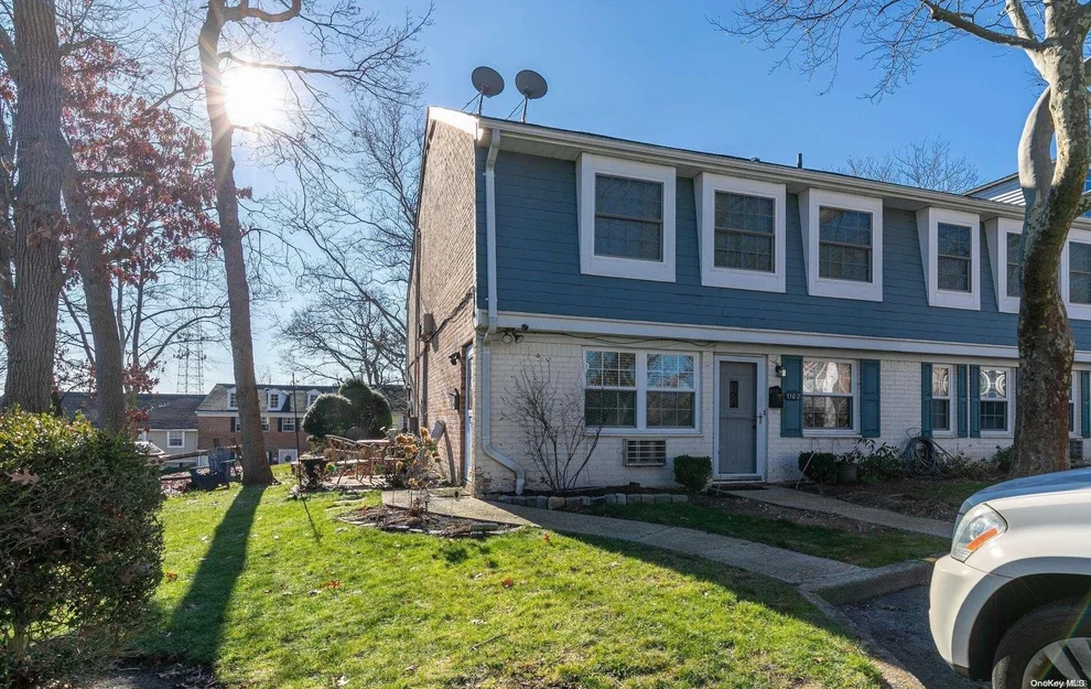 Unit for sale at 1101 Towne House, Smithtown, NY 11749