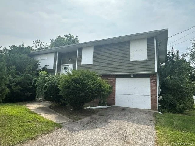 Unit for sale at 110 Nathalie Avenue, Babylon, NY 11701