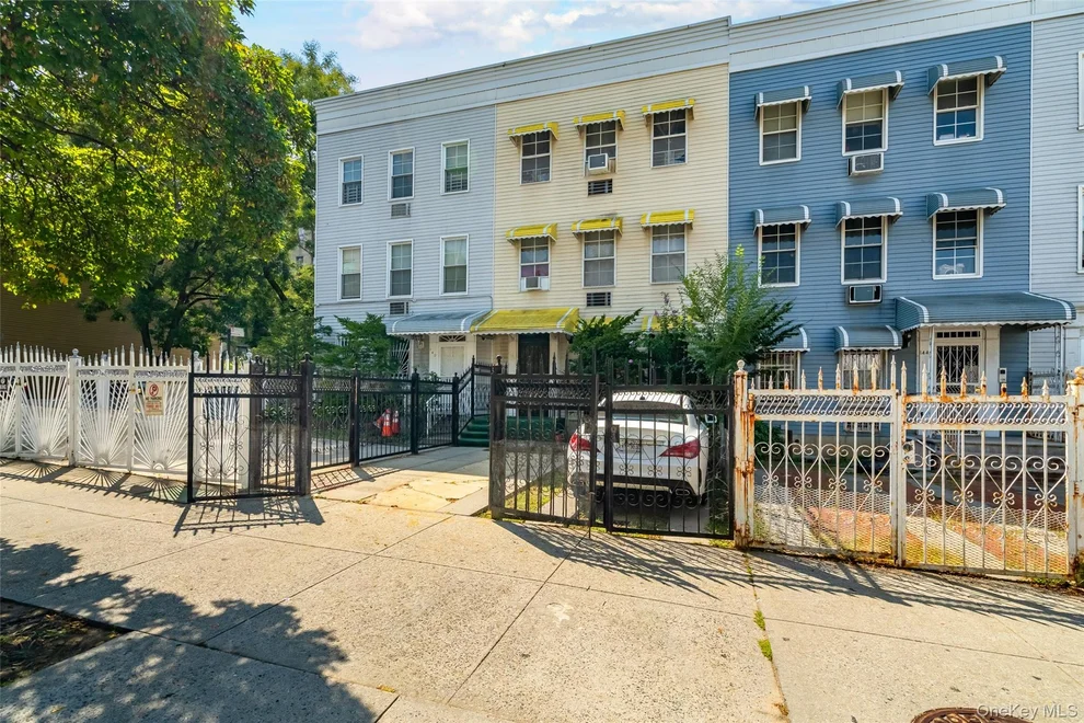 Unit for sale at 142 W 175th Street, New York, NY 10453