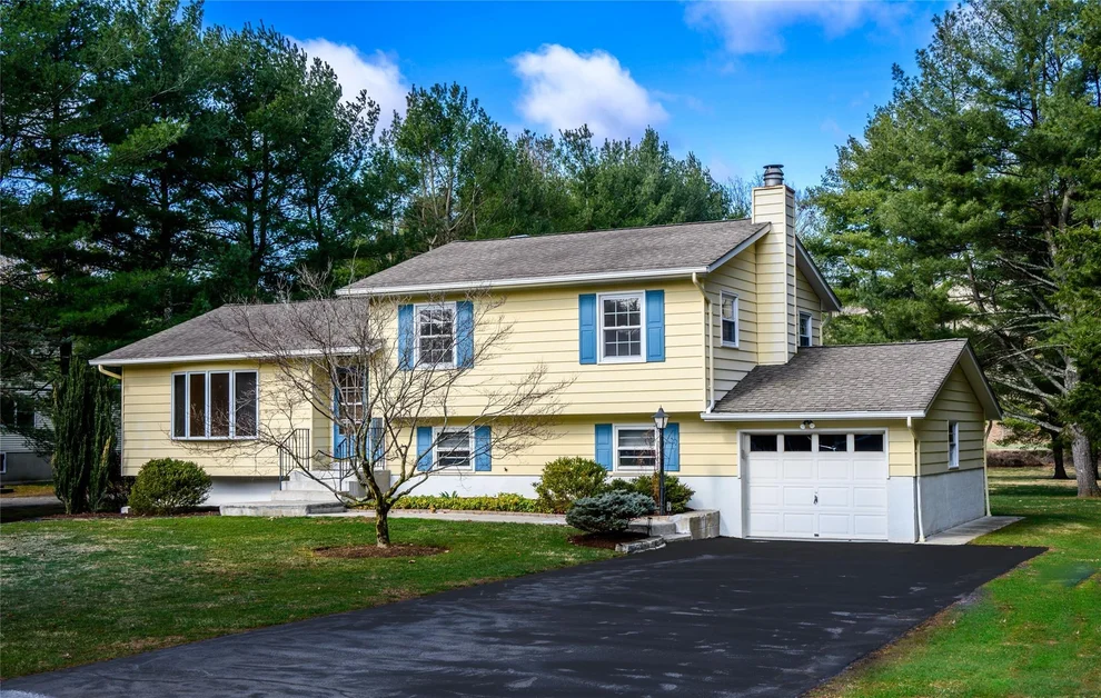 Unit for sale at 126 Craig Lane, Dover, NY 12522