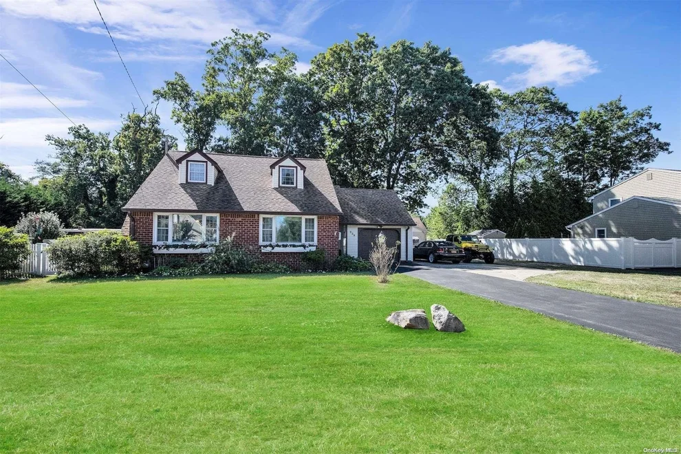 Unit for sale at 228 West Shore Road, Islip, NY 11769