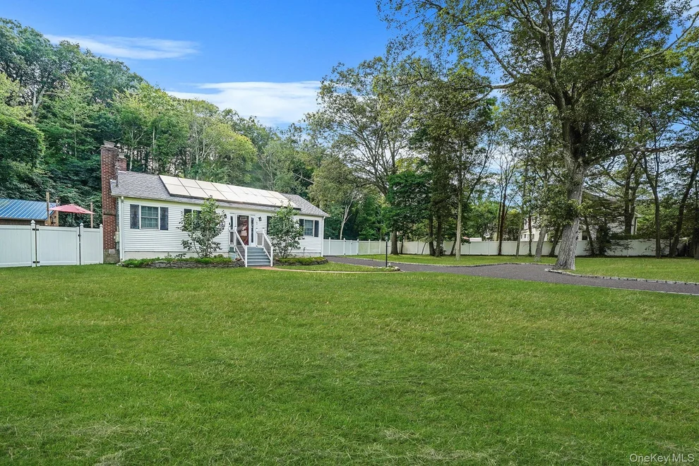 Unit for sale at 52 Daly Road, Huntington, NY 11731