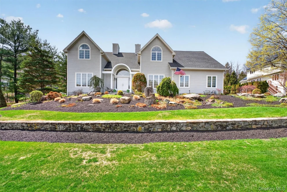 Unit for sale at 75 Kensington Lane, Yorktown, NY 10598