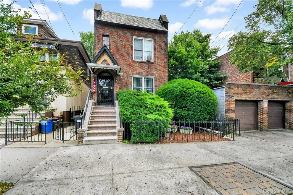 Unit for sale at 2544 Lurting Avenue, New York, NY 10469