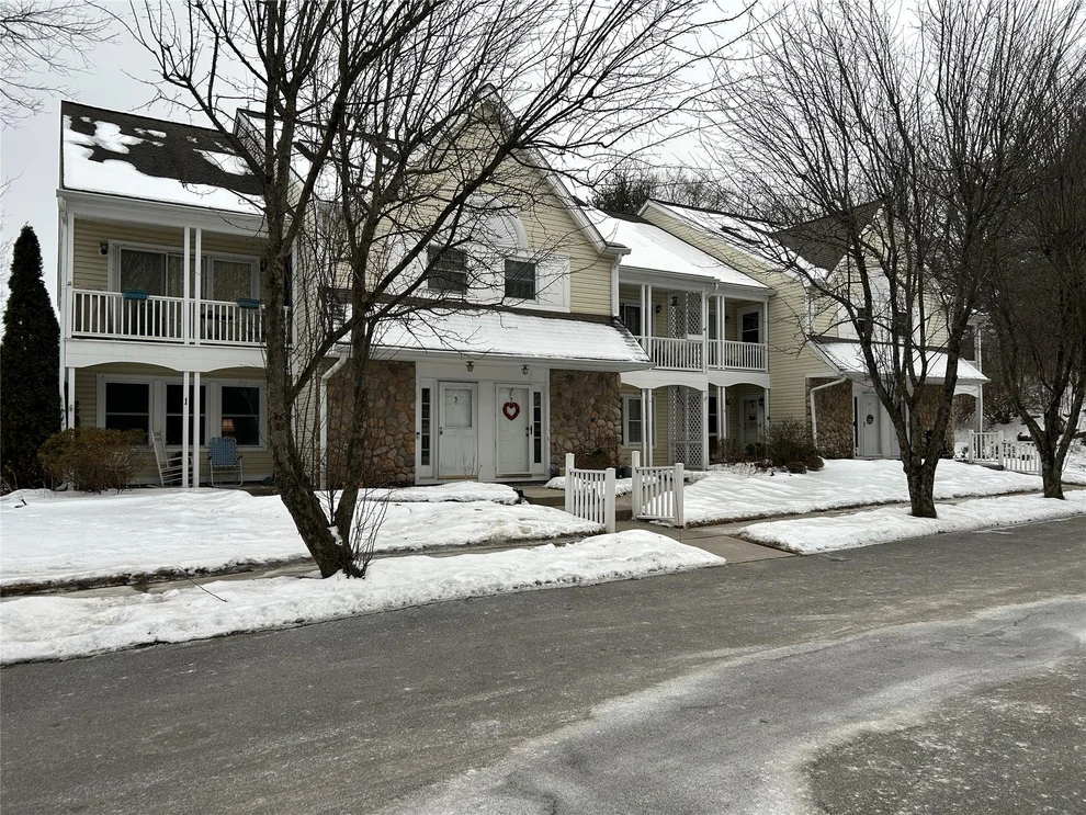 Unit for sale at 5 Burnham Court, Fishkill, NY 12524