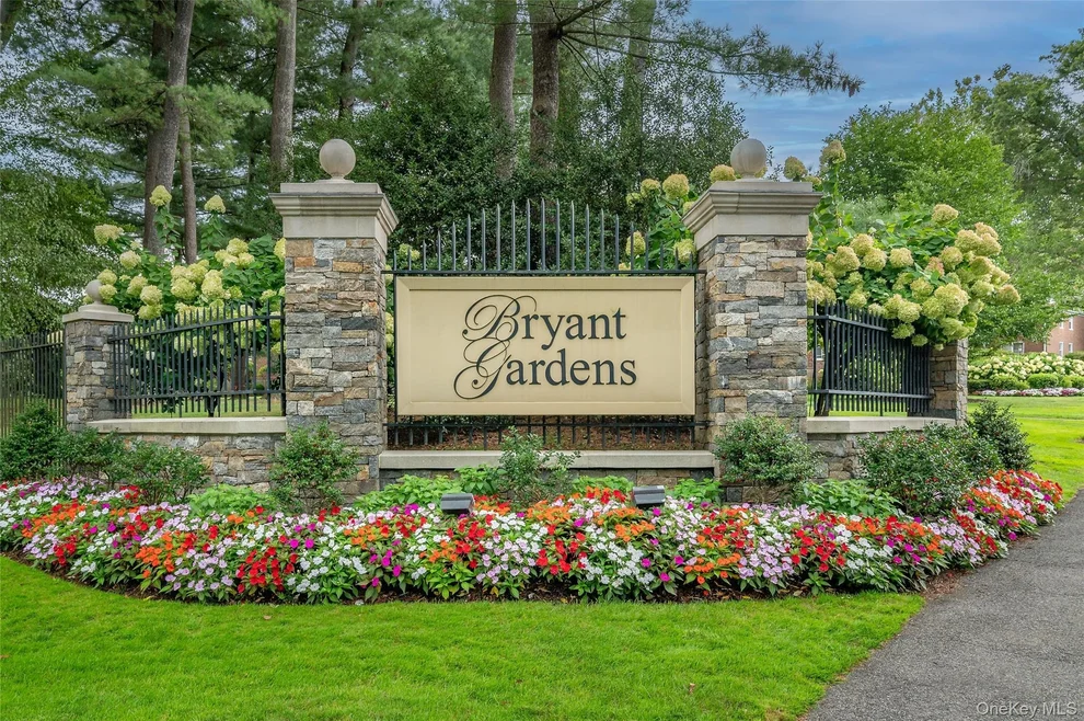 Unit for sale at 3 Bryant Crescent, White Plains, NY 10605