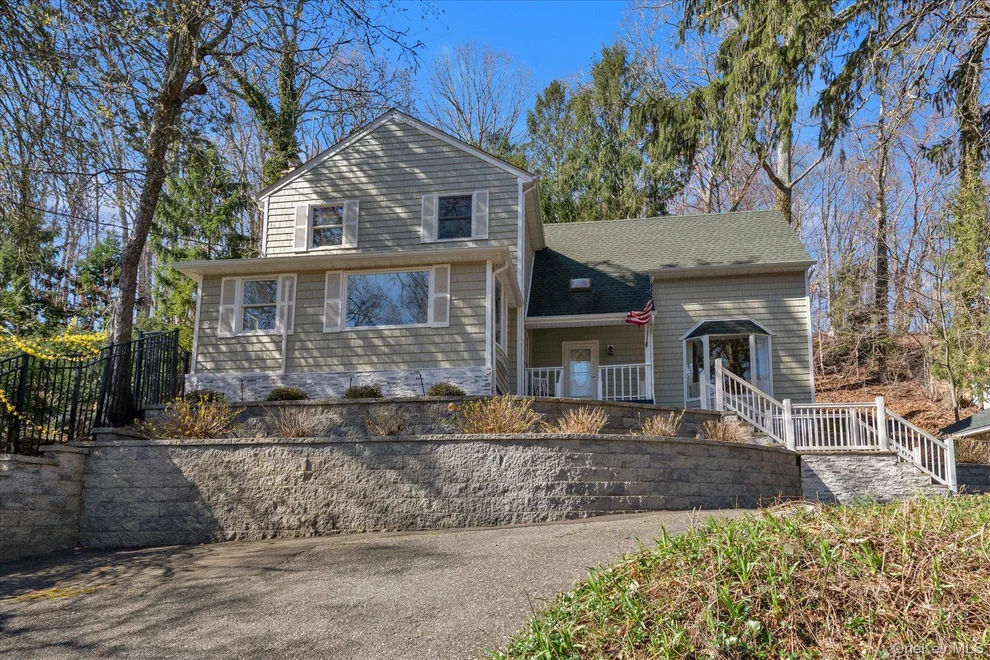 Unit for sale at 147 Waterside Avenue, Huntington, NY 11768