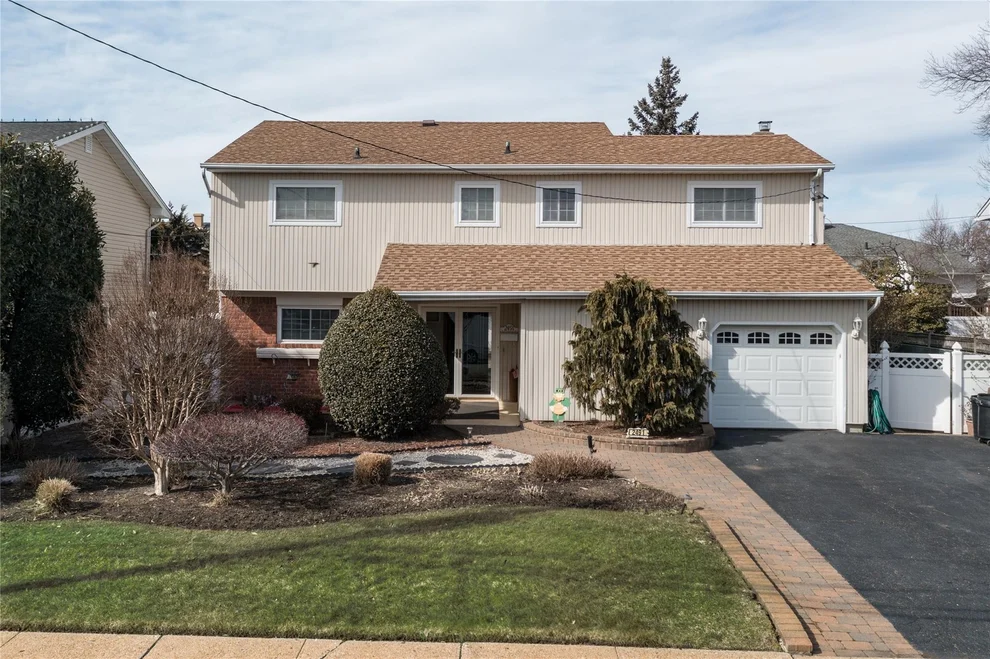 Unit for sale at 2491 Malibu Road, Hempstead, NY 11710