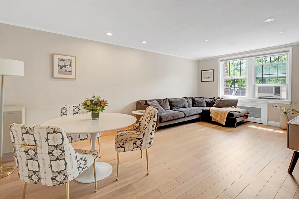 Unit for sale at 90 Knightsbridge Road, North Hempstead, NY 11021