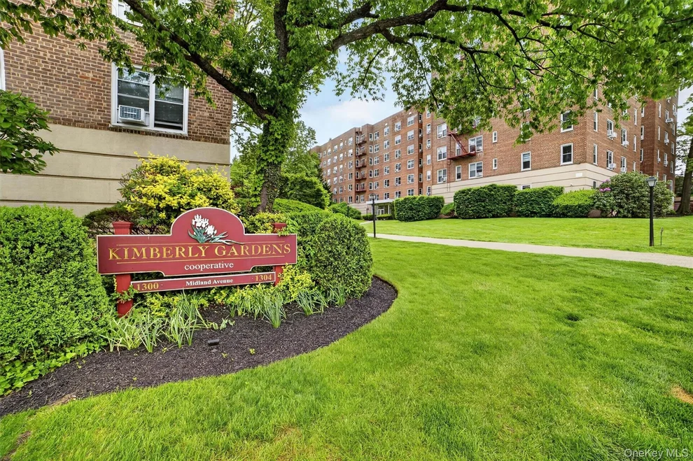 Unit for sale at 1304 Midland Avenue, Yonkers, NY 10704