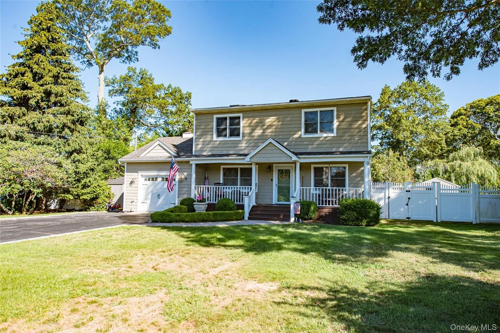 Unit for sale at 9 Donna Place, Islip, NY 11730