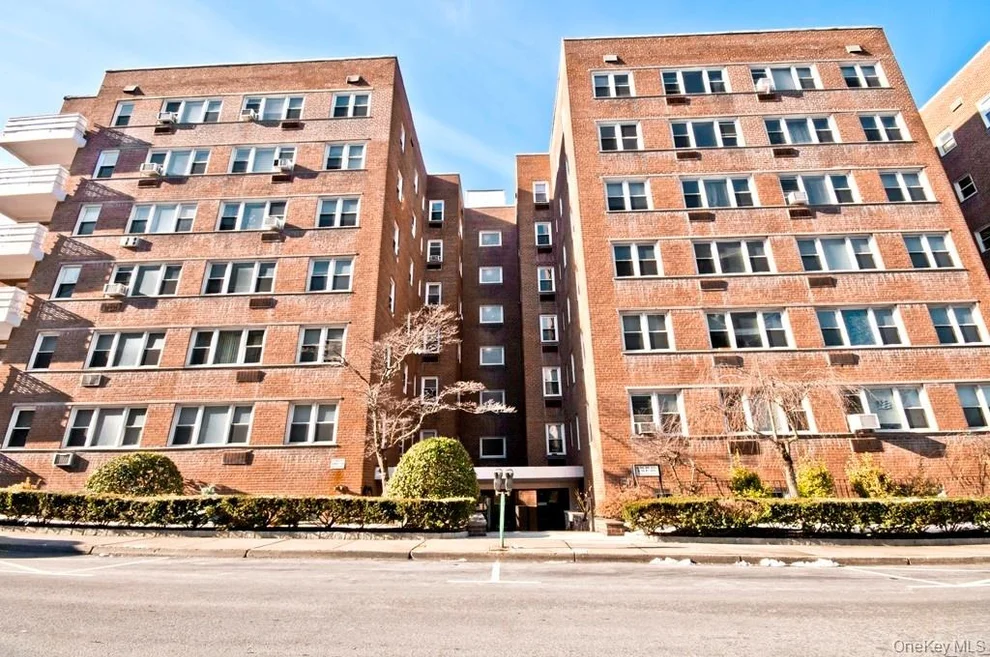 Unit for sale at 30 E Hartsdale Avenue, Greenburgh, NY 10530