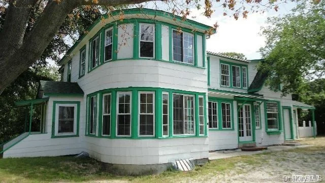 Unit for sale at 856 Flanders Road, Southampton, NY 11901