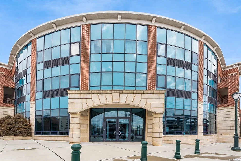 Unit for sale at 130 Post Avenue, North Hempstead, NY 11590