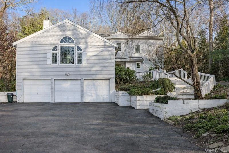 Unit for sale at 39 Fleets Cove Road, Huntington, NY 11743