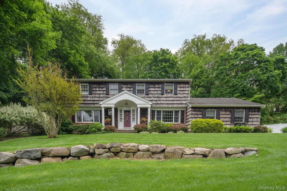 Unit for sale at 322 West Hills Road, Huntington, NY 11743