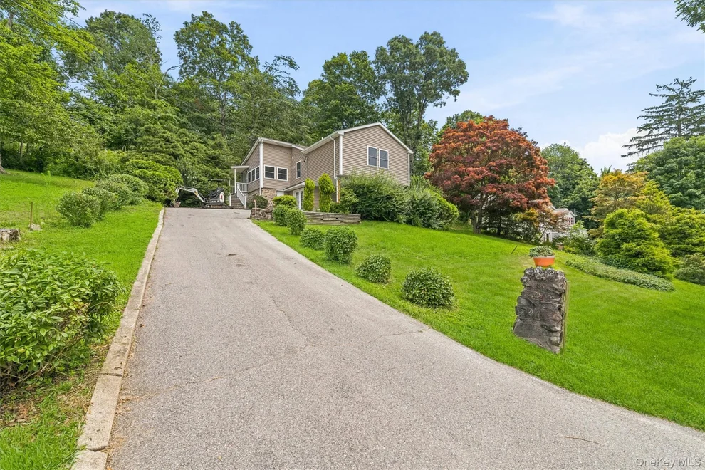 Unit for sale at 4 Narcissus Drive, Somers, NY 10541