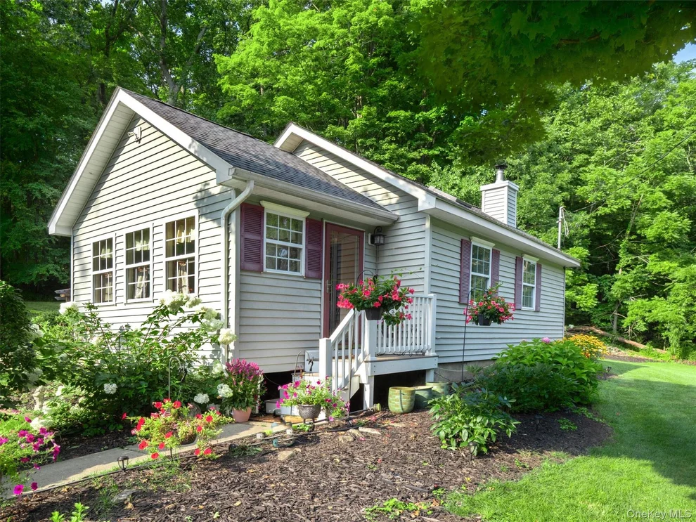 Unit for sale at 608 Kirbytown Road, Wawayanda, NY 10940